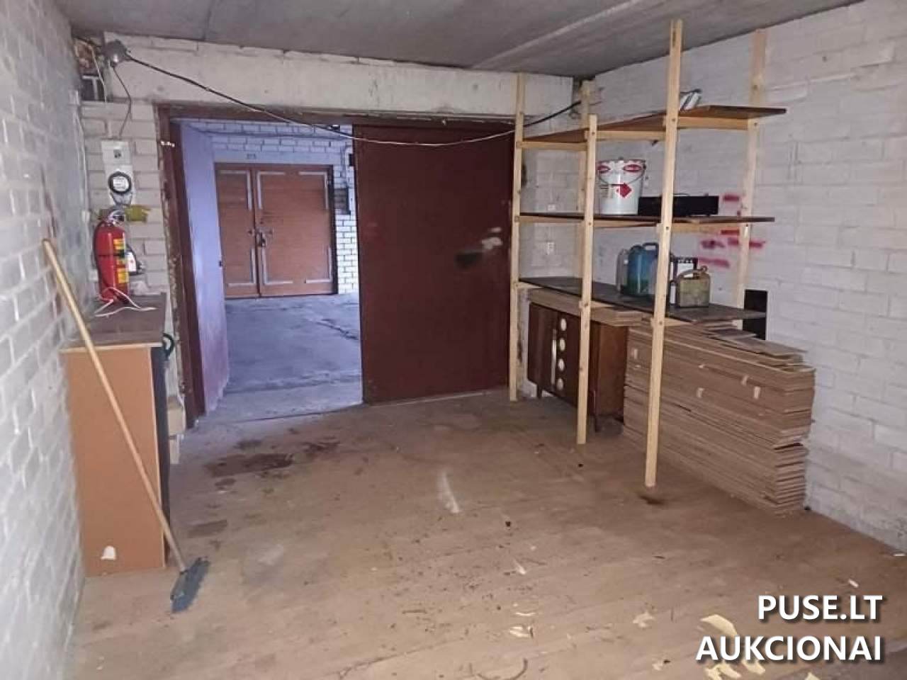 Boksas Nr.298 Patalpos/Butai S. Dariaus ir S. Girėno g. 3, 78222 Šiauliai, Lithuania 8