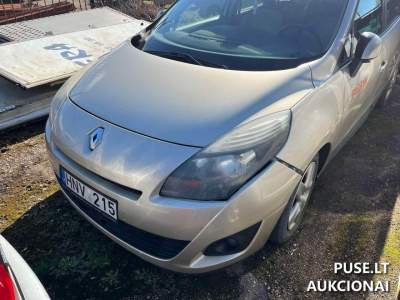 2010 m. RENAULT MEGANE SCENIC dyzelinis automobilis aukcione pradedant nuo 3125 EUR