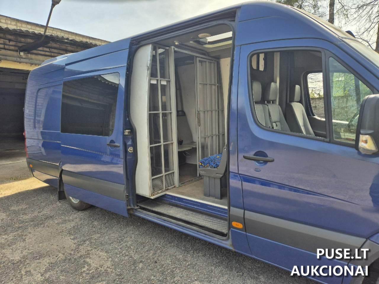 VW CRAFTER EFS 565 2.5 120KW Autobusas  ne daugiau 5t. 6