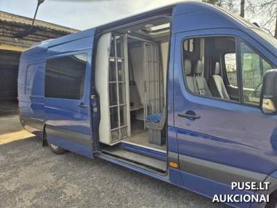 VW Crafter 2.5 120kW autobusas (2008 m.) aukcione Kaune, pradinė kaina 1500 EUR