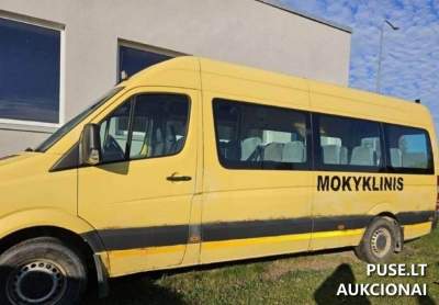 Mokyklinis autobusas Mercedes Benz geltonas 1000 EUR pradinė kaina, Rietavo savivaldybės aukcionas