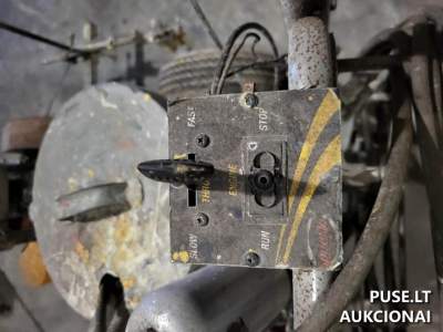 Dažymo aparatas Speeflo PowrLine 4900 su 4 AG varikliu parduodamas aukcione nuo 427 EUR