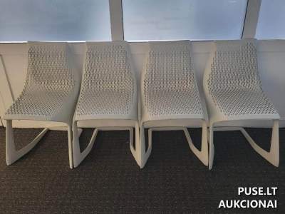 20 plastikinių polipropileno kėdžių pardavimas aukcione Vilniuje nuo 160 EUR