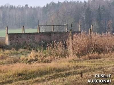 Inžinerinis statinys - Silosinė-aikštelė Plungės rajone, Šiemulių kaime, pradinė kaina 1724 EUR