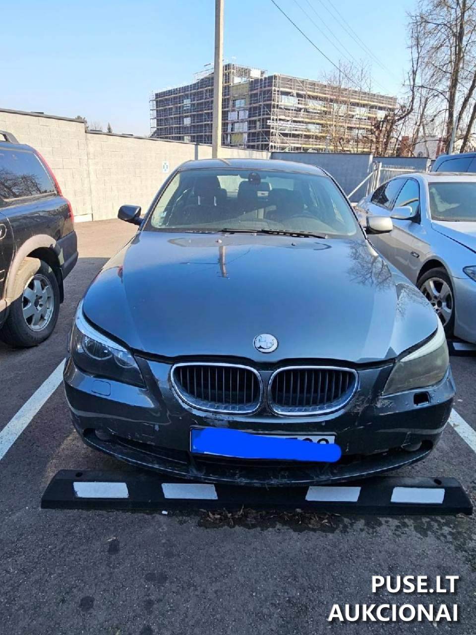 Automobilis BMW 530 Lengvasis automobilis 2