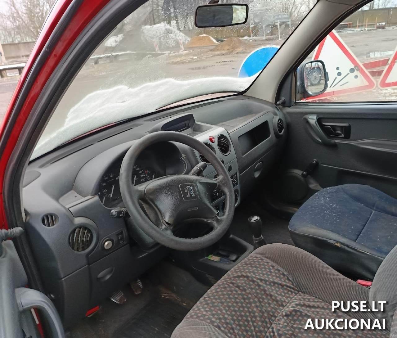 Krov. aut. Peugeot  Partner  1.6 Krovininis automobilis iki 3,5t. 2