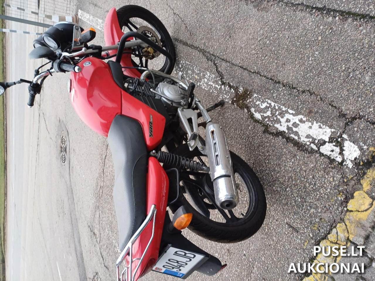 Yamaha YBR125 Motociklas 5