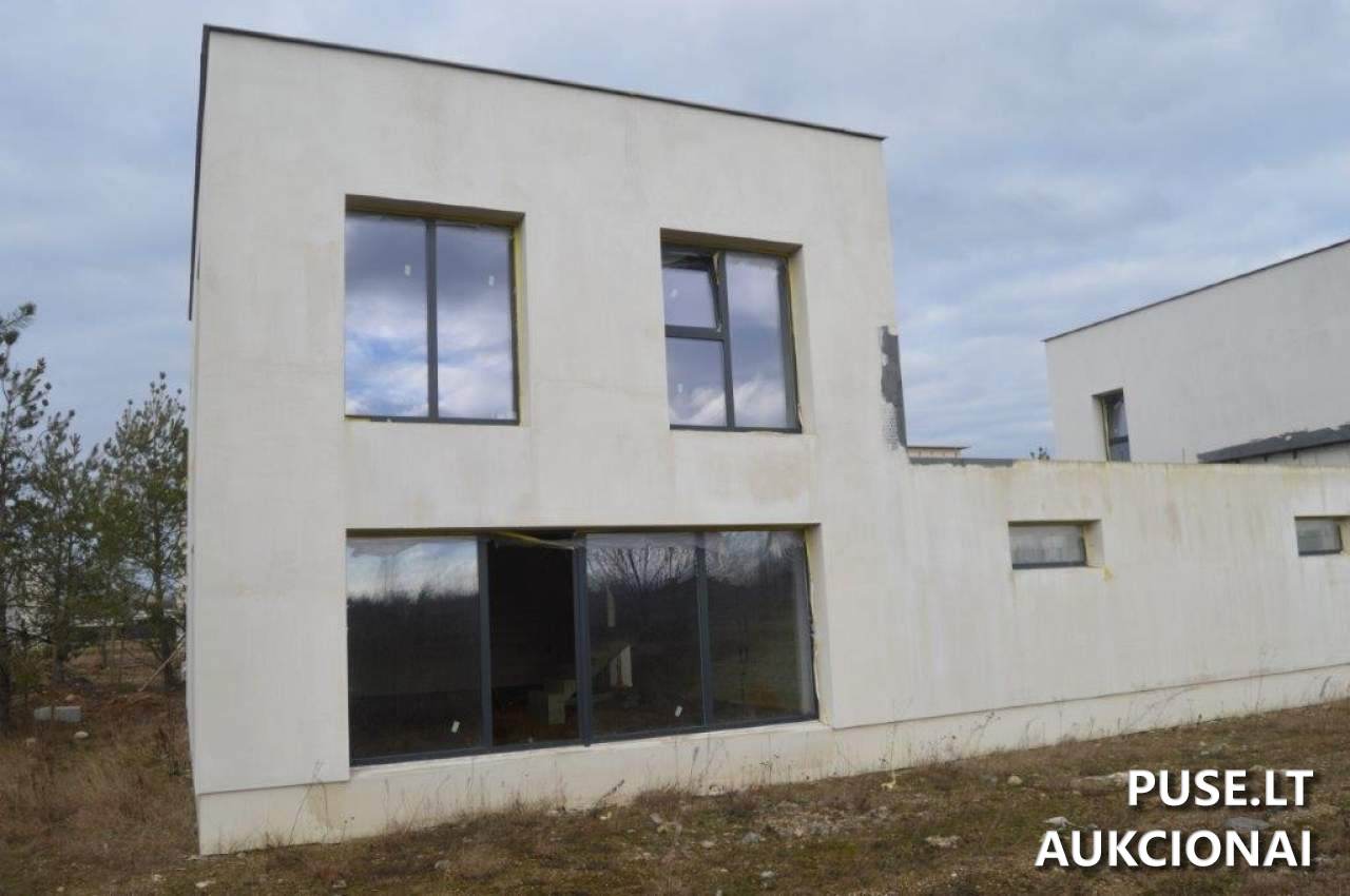 Dvibutis gyvenamasis namas Pastatai Grinapolio gatvė 52, 02233 Vilnius, Lithuania 1