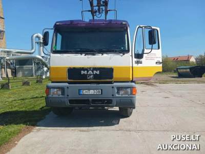 Krovininis sunkvežimis MAN 191kW 18600kg aukcione Kretingoje nuo 4000 EUR