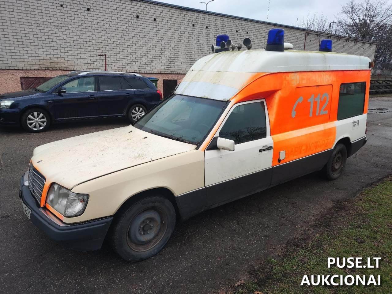 Automobilis Mercedes Benz E250 Lengvasis automobilis 6