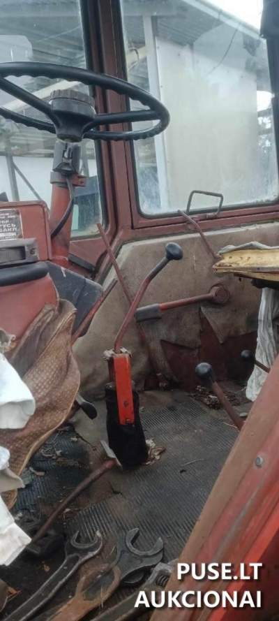 Traktorius EO2621AVC-489 1997 m. parduodamas aukcione už 500 EUR