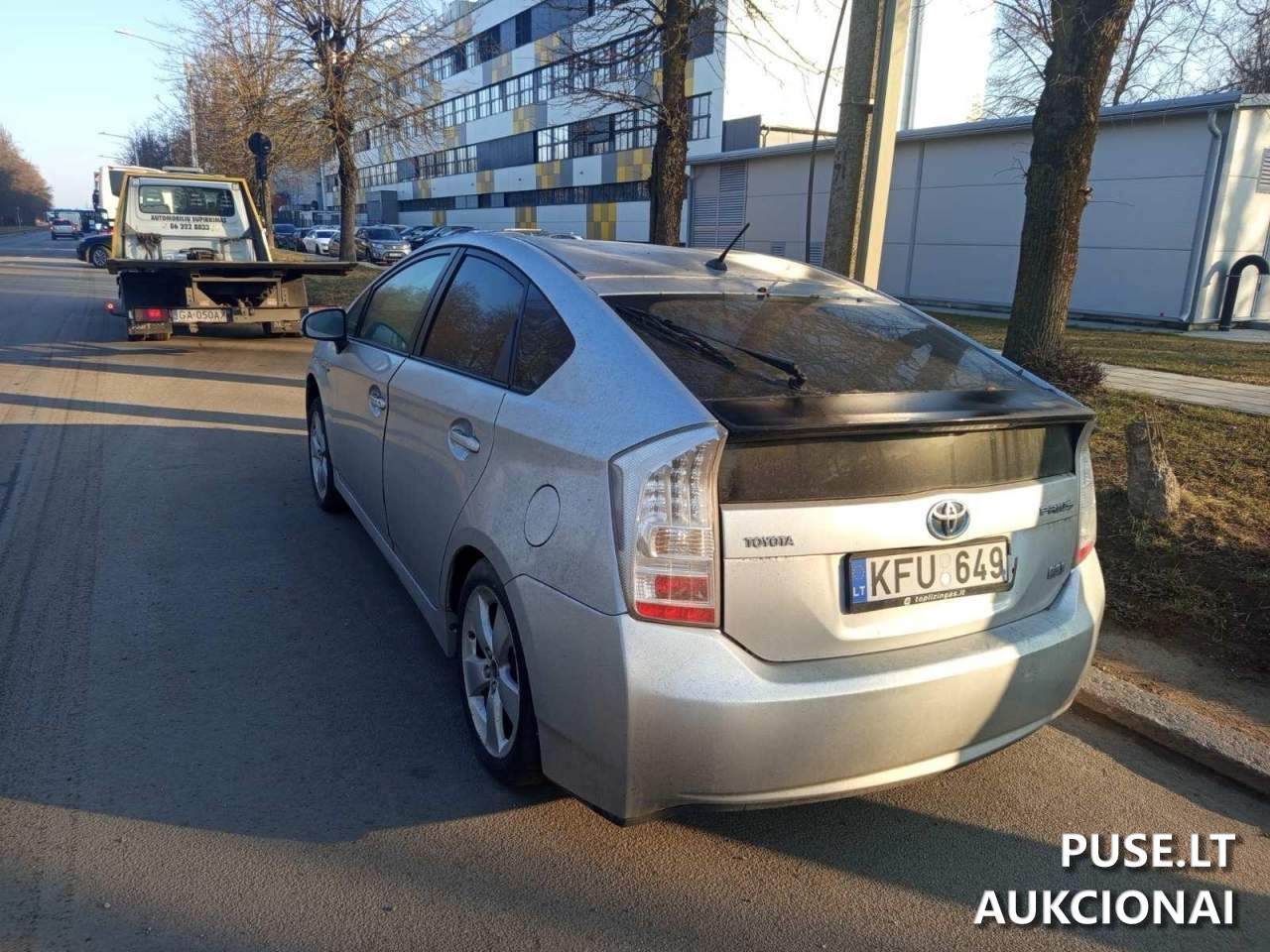 Transporto priemonė Toyota Prius Keleivinis automobilis 2