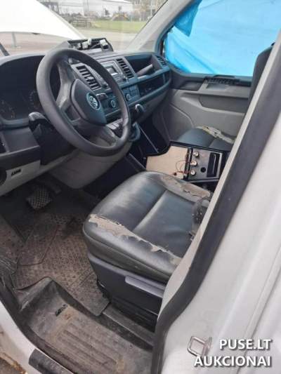VW KOMBI 2018 dyzelis 110 kw automobilis aukcione Panevėžyje nuo 4949 EUR