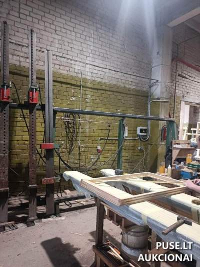 Įranga ir įrengimai aukcione UAB "Wooden Windows" patalpose, pradinė kaina 3313081 EUR