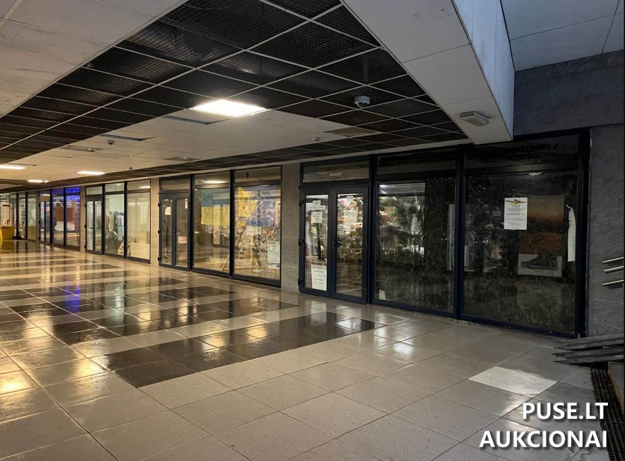 Nuomojamas turtas: Prekybos patalpos su kirpykla Patalpos/Butai Konstitucijos pr. 3A, 09309 Vilnius, Lithuania 1