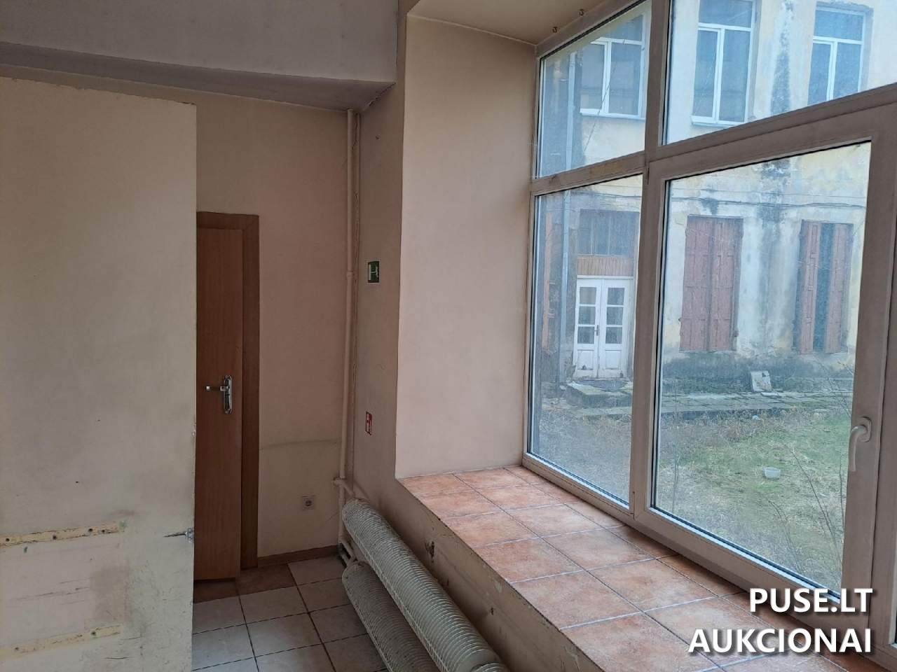 Nuomojamas turtas: Kultūros mokykla su parduotuvės patalpomis Pastatai Didžioji g. 38, 01128 Vilnius, Lithuania 9