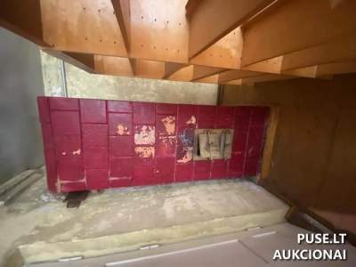 Pakartotinis Pastato Aukcionas Lazdijų rajone, Barčių kaime, bibliotekos pastatas 93 kv.m. pradinė kaina 5765 EUR