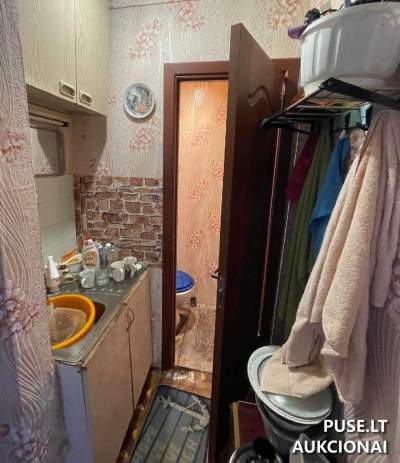 Parduodamas 1 kambario butas (bendrabučio tipo) Kaune, Pramonės pr. 26, pradinė kaina 12000 EUR