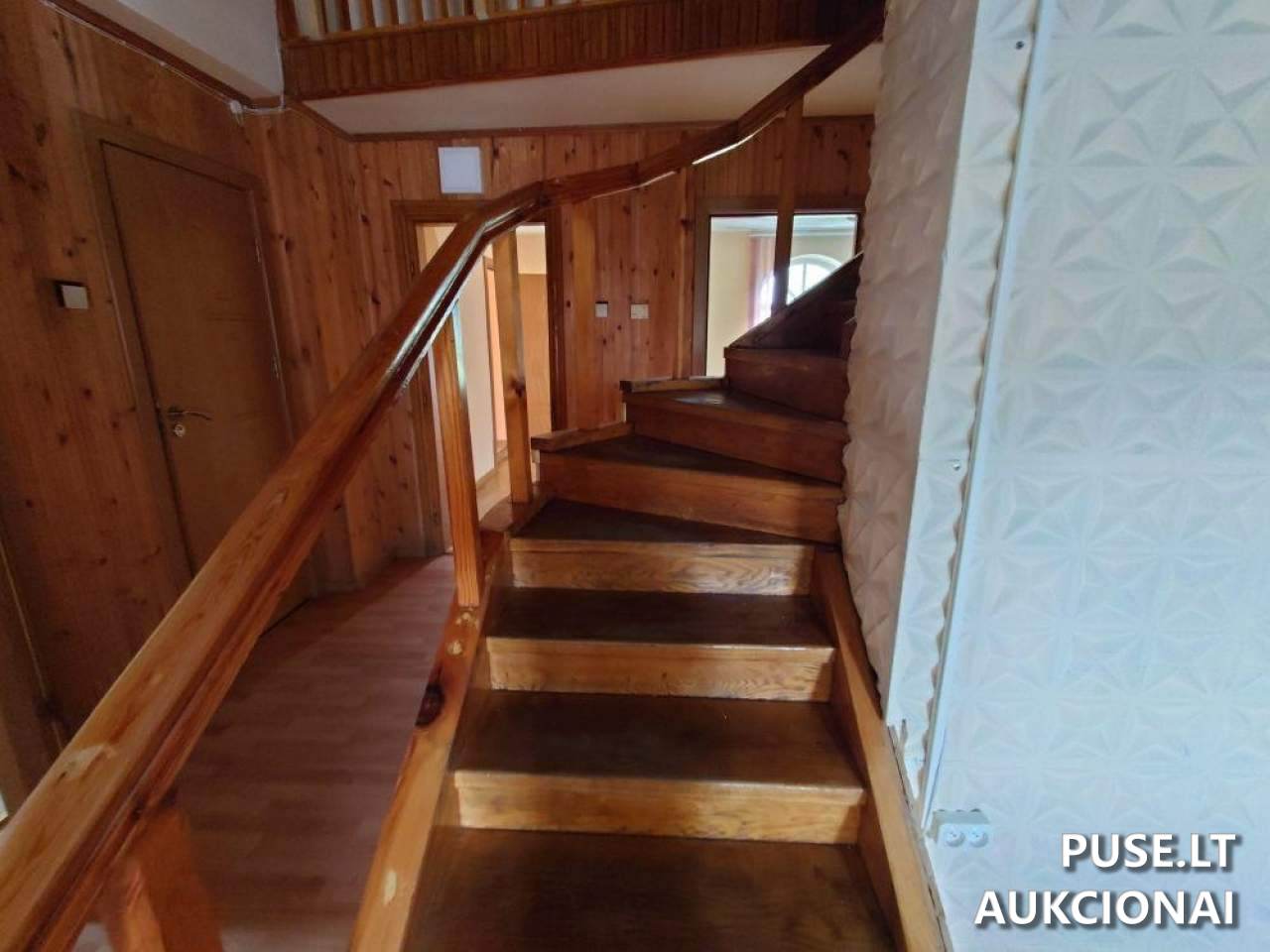 Administracinis pastatas Pastatai Muziejaus g. 2, Girėnai, 71131 Šakių r. sav., Lithuania 4
