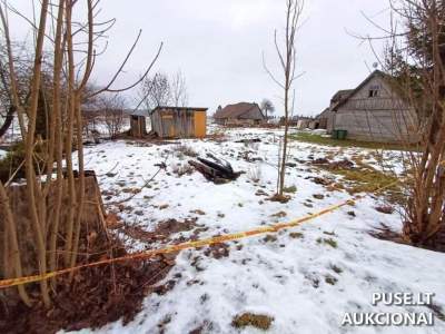 Gyvenamasis namas su ūkiniu pastatu ir sklypu Kelmės rajone, Vidsodžio kaime, 1204 EUR pradinė kaina