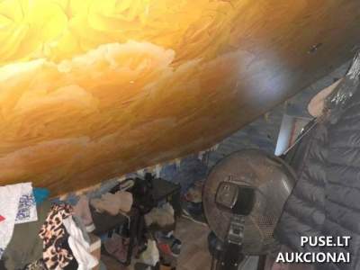 Dalinis gyvenamasis namas su garažu Klaipėdoje, Statybininkų pr. 78, pradinė kaina 43470 EUR