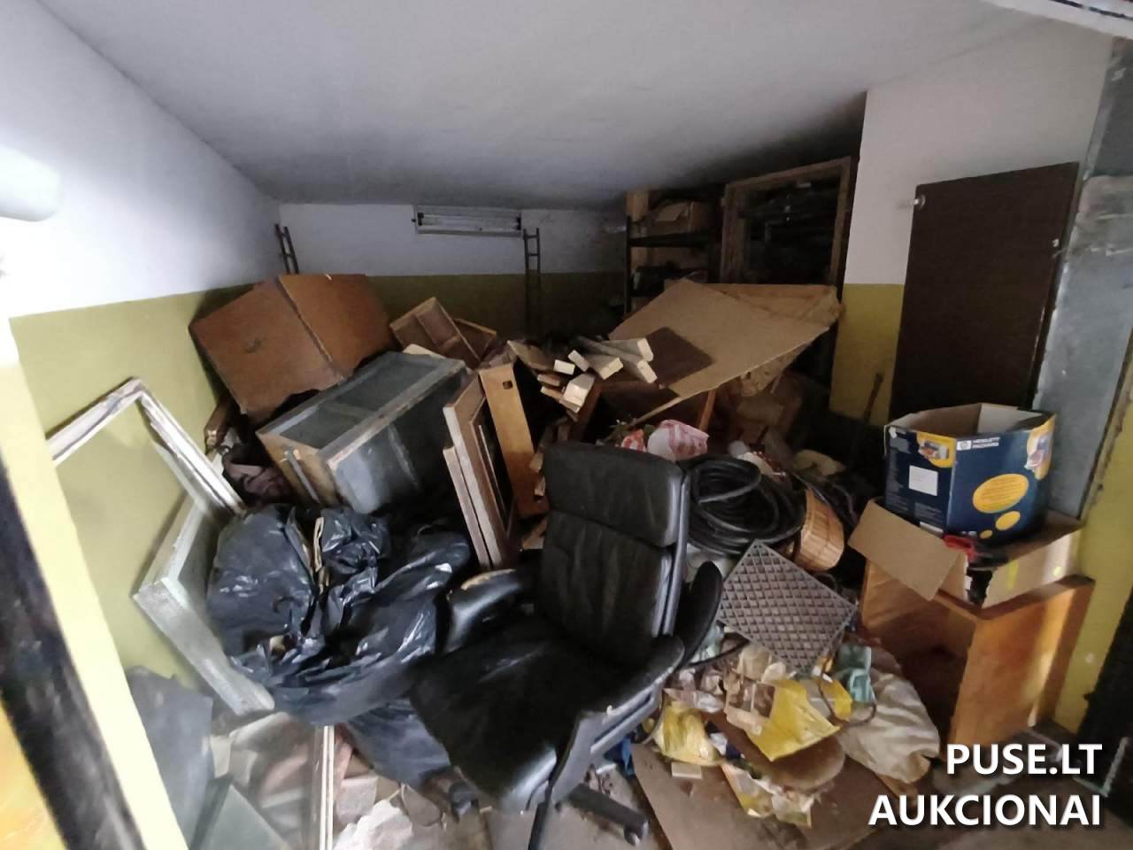 Boksas Nr.300 Patalpos/Butai S. Dariaus ir S. Girėno g. 3, 78222 Šiauliai, Lithuania 8