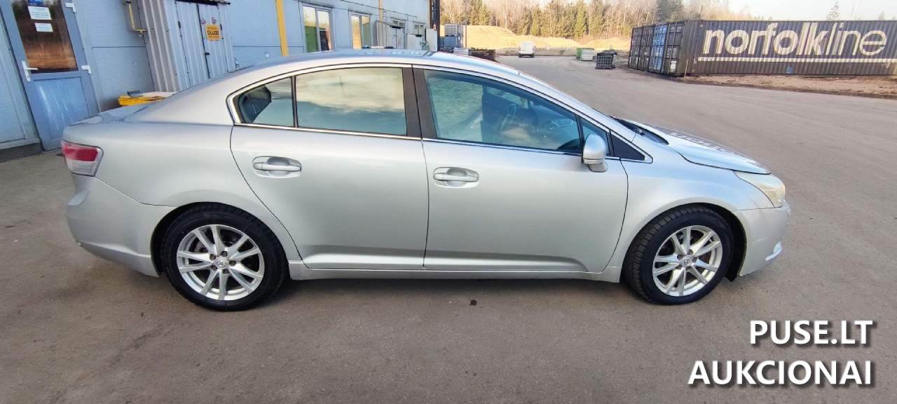 Lengvasis automobilis Toyota Avensis Lengvasis automobilis 3