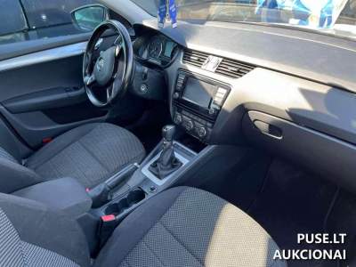 2016 m. SKODA OCTAVIA dyzelinis automobilis Panevėžio rajone, pradinė kaina 5504 EUR