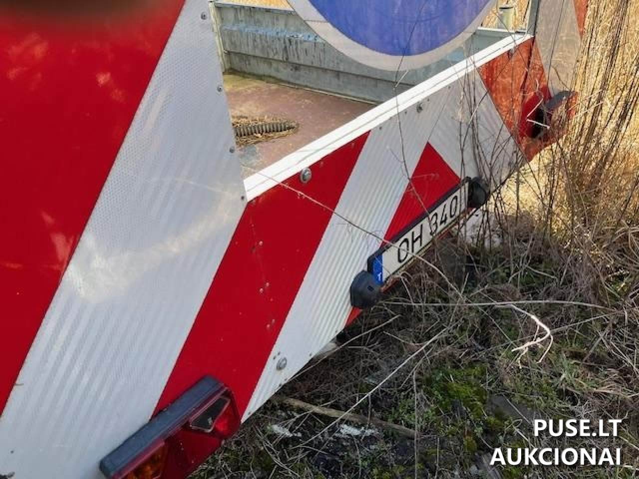 CARRO Nenurodyta 2
