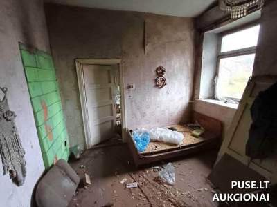 Parduodamas butas Šakių r., Kudirkos Naumiestyje, Dariaus ir Girėno g. 33-1, pradinė kaina 1189 EUR