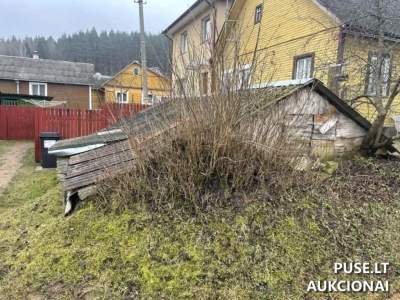 1/4 Ūkinio pastato dalis Vilniuje, Tunelio g. 20, su 29 kv.m. plotu, pradinė kaina 590 EUR