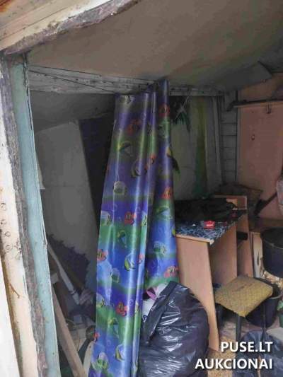 Nekilnojamojo turto dalis 24/100 Vilniuje, Dzūkų g. 52, pradinė kaina 10880 EUR