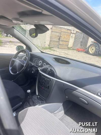 Benzininis automobilis Citroen C5 2007m. su 195363 km rida parduodamas aukcione nuo 1000 EUR