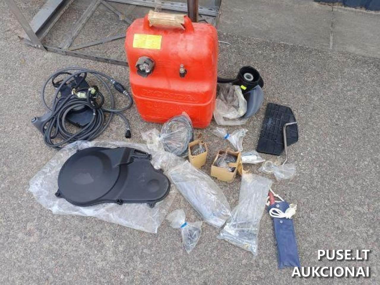 Pakabinamas valties variklis HONDA BF-90 Kitas turtas 5