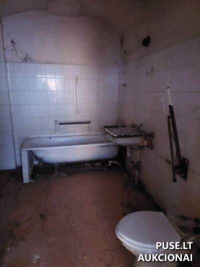 Parduodamas 130 kv.m butas Vilniuje, Subačiaus g. 49, pradinė kaina 264000 EUR