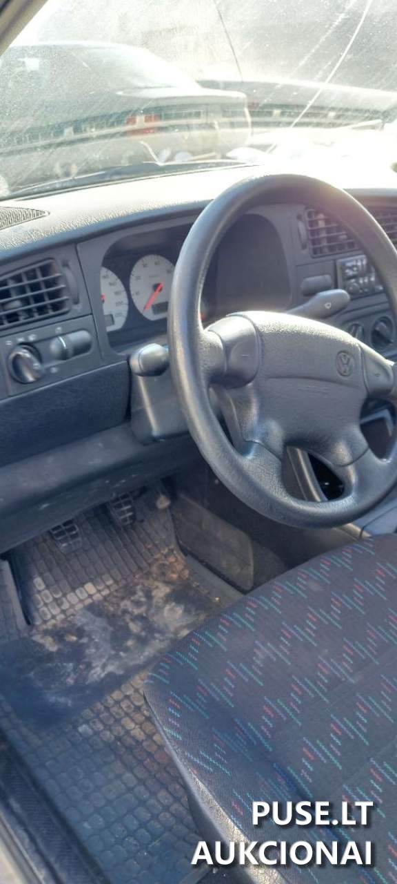 VW Golf Keleivinis automobilis 4