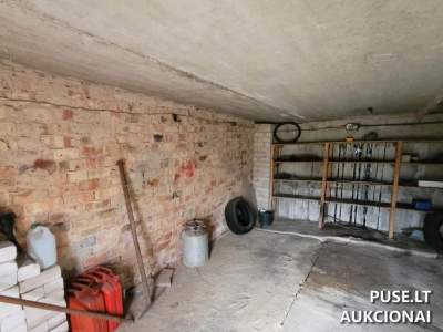 Komercinis garažas Utenoje Sėlių g. 45 su 103 kv.m plotu, pradinė kaina 20500 EUR