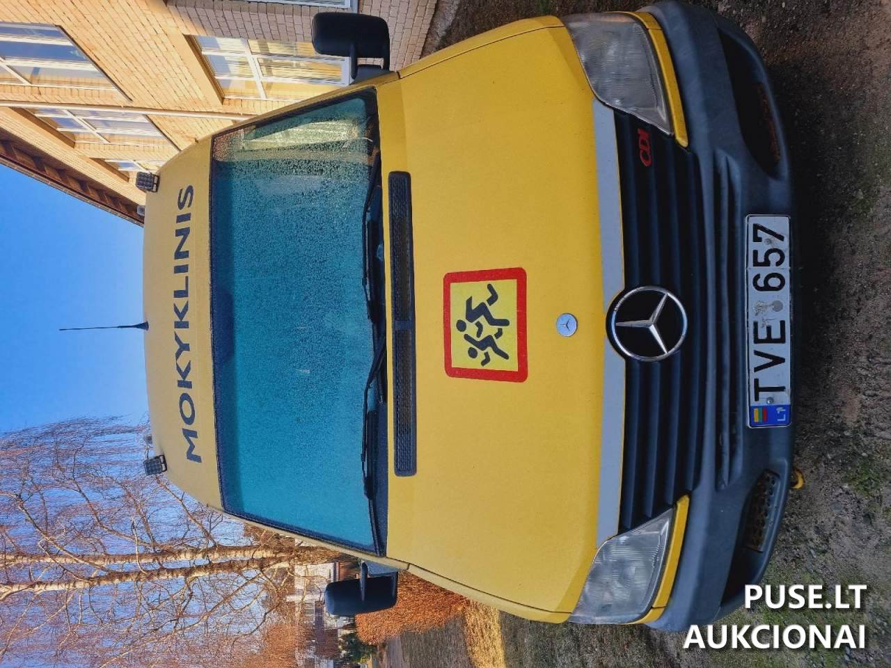 Mokyklinis autobusas Mercedes Benz Autobusas virš 5t. 2