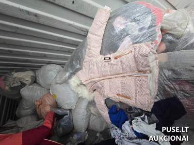 Padėvėtų rūbų aukcionas 10285 kg už 10285 EUR - Nemokumo varžytynės