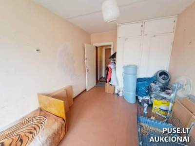 Mažas 13.47 kv.m butas Zarasuose, S. Nėries g. pradinė aukciono kaina 4400 EUR