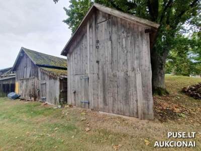 Garažų ir ūkinės paskirties pastatų kompleksas Jurbarko r. Viešvilės miestelyje, pradinė kaina 834 EUR