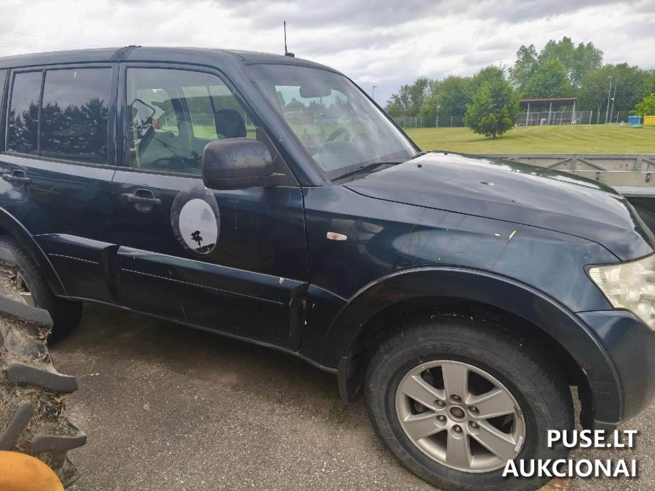 Automobilis "Mitsubishi Pajero", valst. Nr. CZC 032 Keleivinis automobilis 4