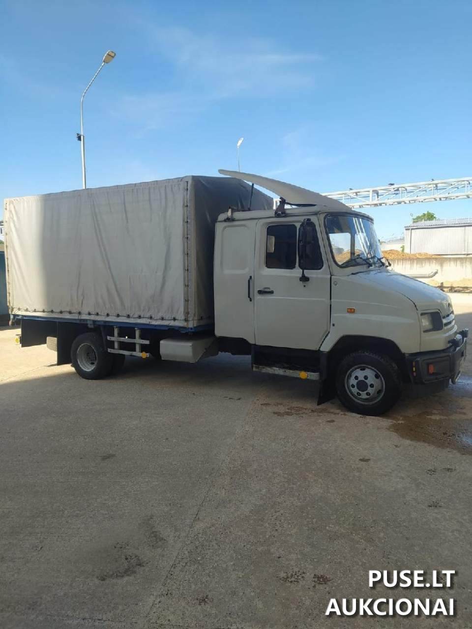 ZIL 5301 Krovininis automobilis nuo 3,5t. iki 12t. 1