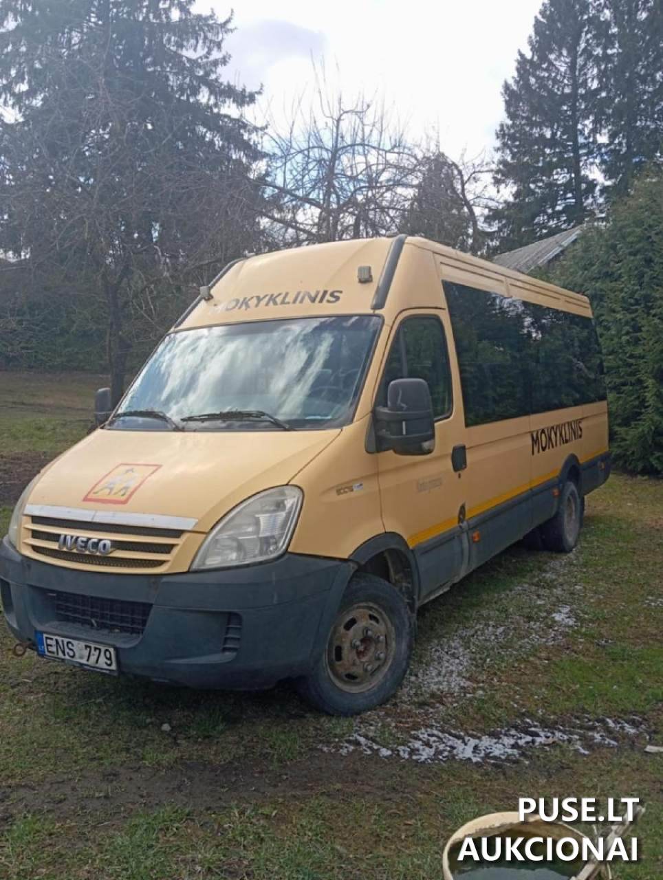 IVECO DAILY 50C15V Autobusas 1