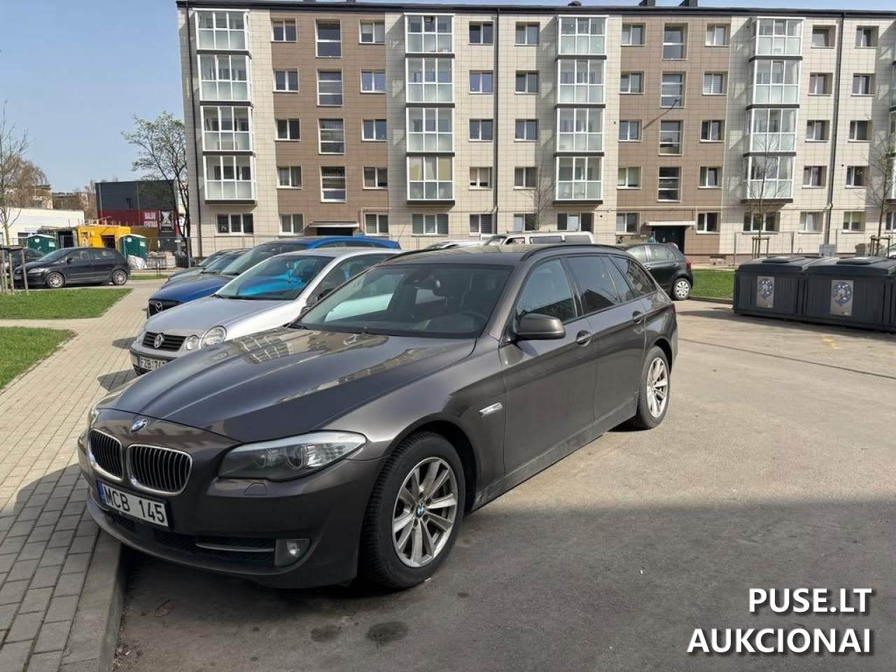 BMW 5ER REIHE Keleivinis automobilis 2