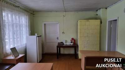 Pakartotinis mokyklos pastatas Utenos r. Juknėnuose, 239 kv. m, pradinė kaina 4502 EUR