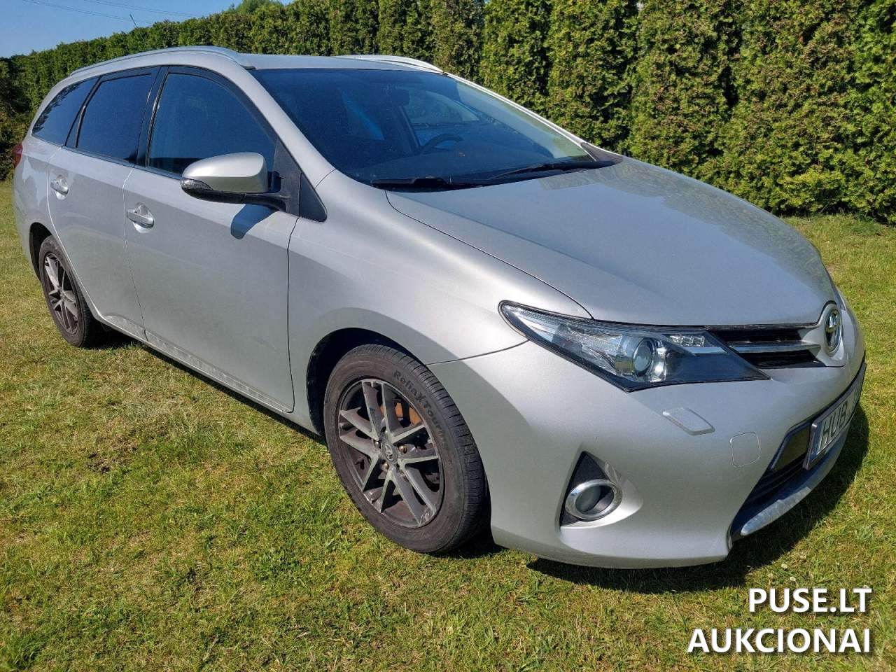 Lengvasis automobilis  TOYOTA AURIS Lengvasis automobilis 2