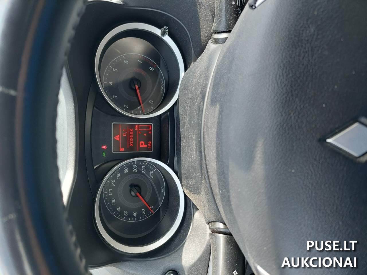 Lengvasis automobilis  MITSUBISHI LANCER Lengvasis automobilis 3