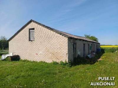 Patalpos Joniškio rajone, Blauzdžiūnų k. (Saulės g. 30-8) – butas ir priklausiniai pradinė kaina 800 EUR