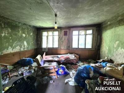 27/100 dalis gyvenamojo namo Vilniuje, J. Kupalos g. 9, 7300 EUR pradinė kaina